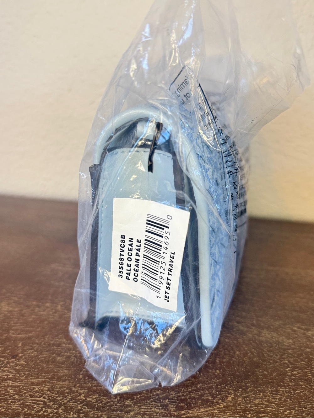 Michael Kors Jet Set - Medium Full Flap Crossbody Bag - Pale Ocean Blue Monogram - Picture 15 of 16